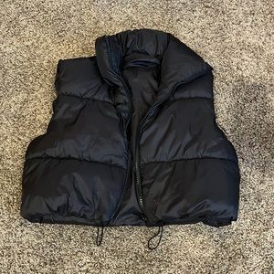 Cropped Puffer Vest size S/M